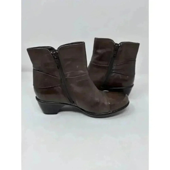 Clarks Bendables Women's Brown Ankle Boots Booties Side Zip -‎ Size 6 - Picture 9 of 12